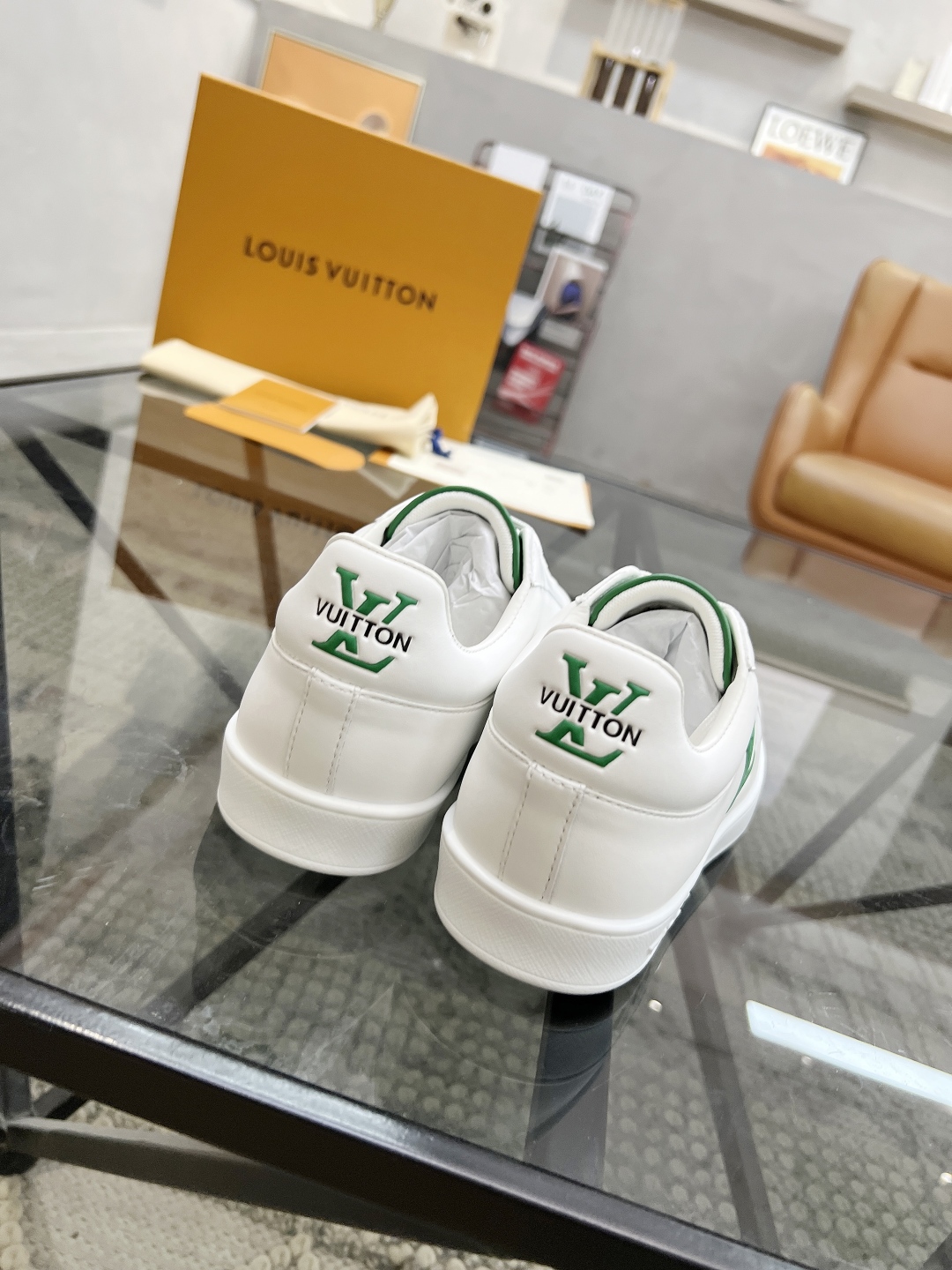  L 🔍顶级代购🇮🇹 路 炸街男神爆款运动板鞋专柜同步，鞋面意大利进口牛皮面料，高品质印花复杂工艺品，进