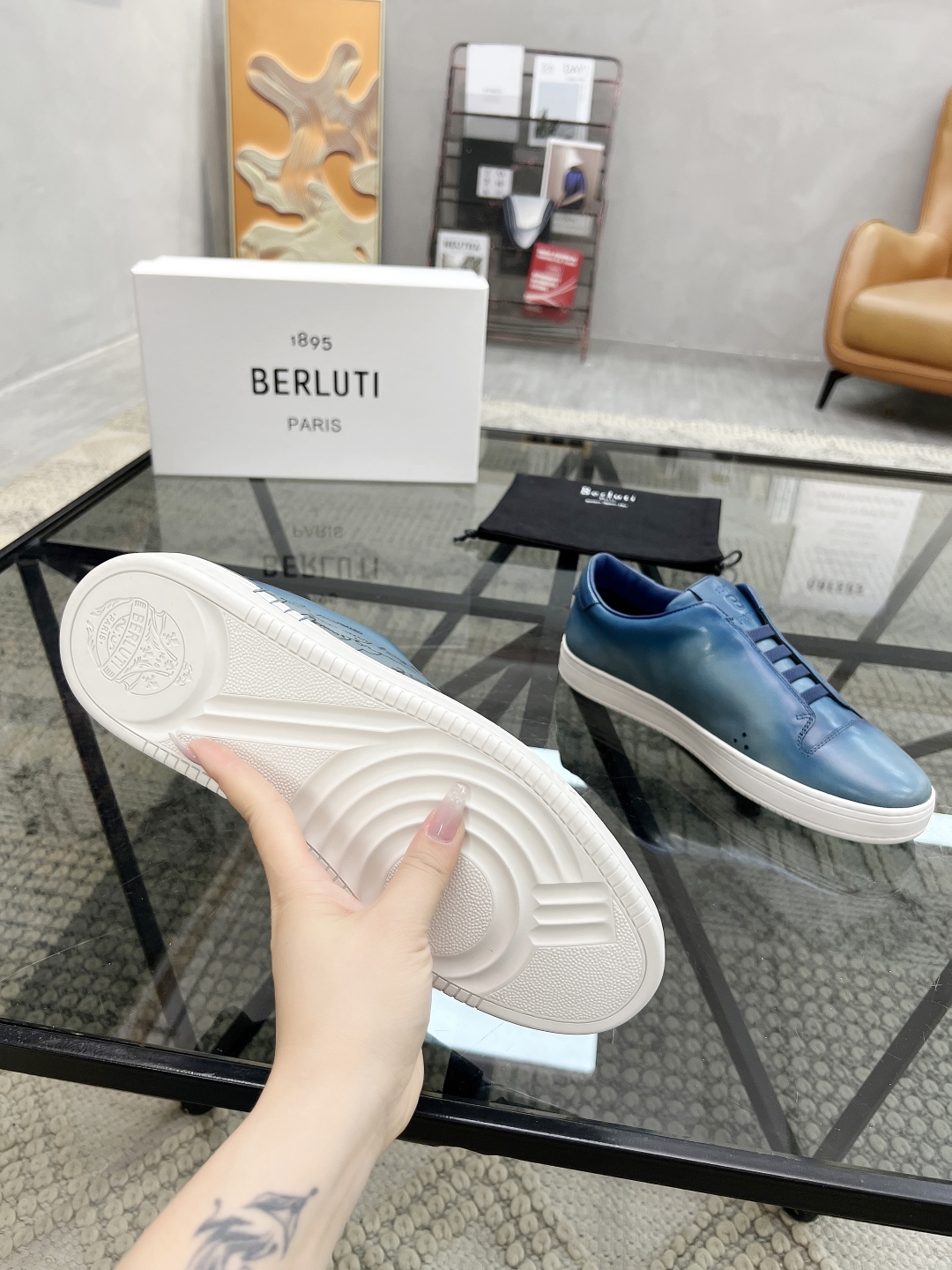  B 🔍顶级代购🇮🇹 布鲁 炸街男神新品专柜同步原厂配置，意大利进口定制牛皮面料，高品质印花工艺全鞋配件