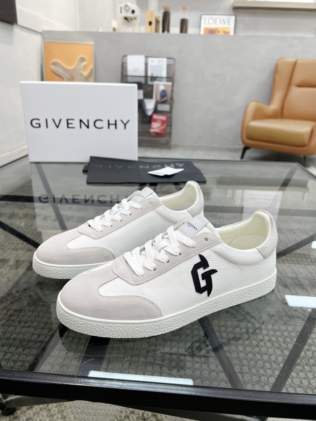  G 🔍顶级代购🇮🇹 纪 炸街男神新品来袭，超人气运动爆款专柜新款，原厂配置意大利进口牛皮搭配标志布面料