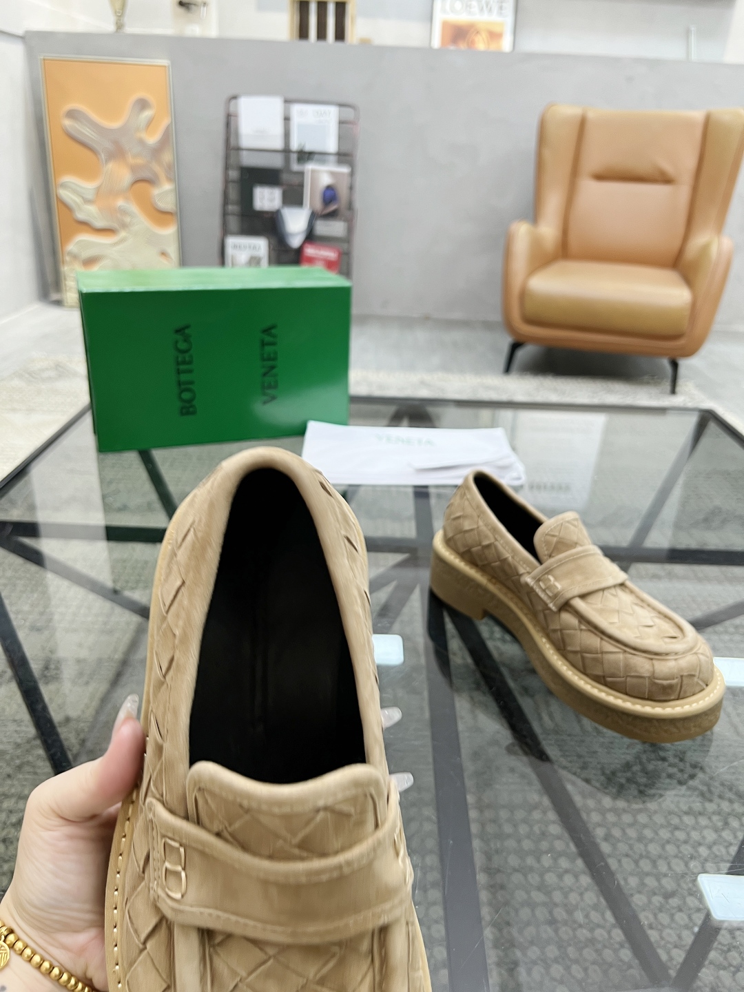  B 🔍顶级代购🇮🇹 碟 炸街情侣👫款官网新品套脚皮鞋原单货专柜同步，鞋面意大利进口牛皮面料，潮达人爆款