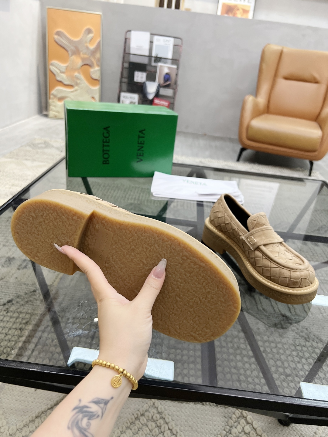  B 🔍顶级代购🇮🇹 碟 炸街情侣👫款官网新品套脚皮鞋原单货专柜同步，鞋面意大利进口牛皮面料，潮达人爆款