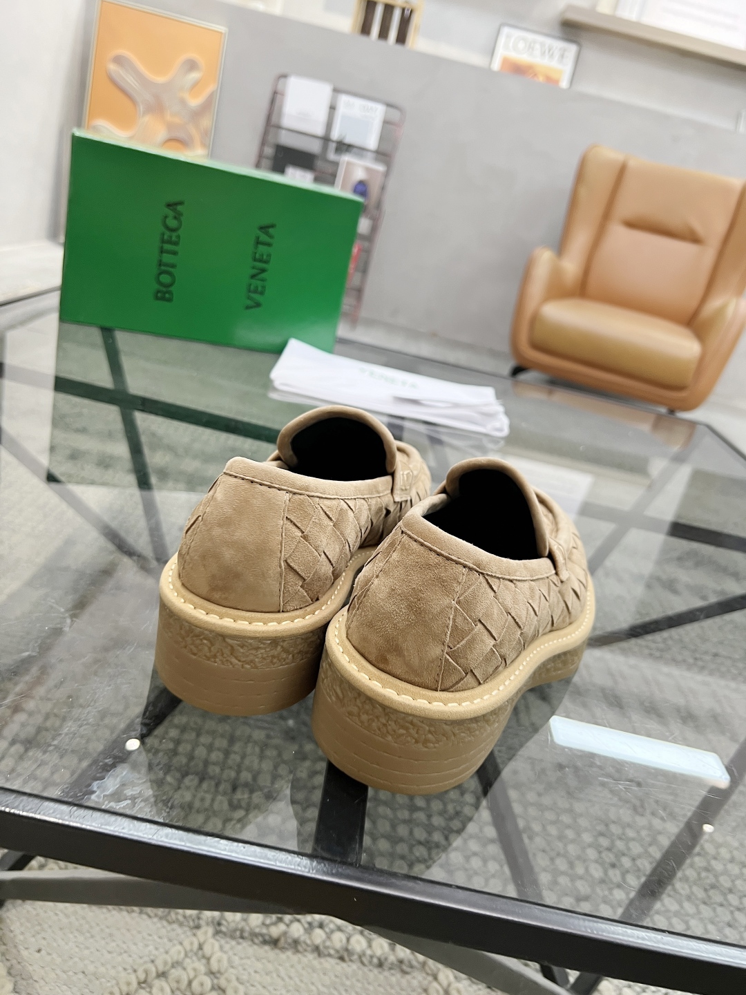  B 🔍顶级代购🇮🇹 碟 炸街情侣👫款官网新品套脚皮鞋原单货专柜同步，鞋面意大利进口牛皮面料，潮达人爆款