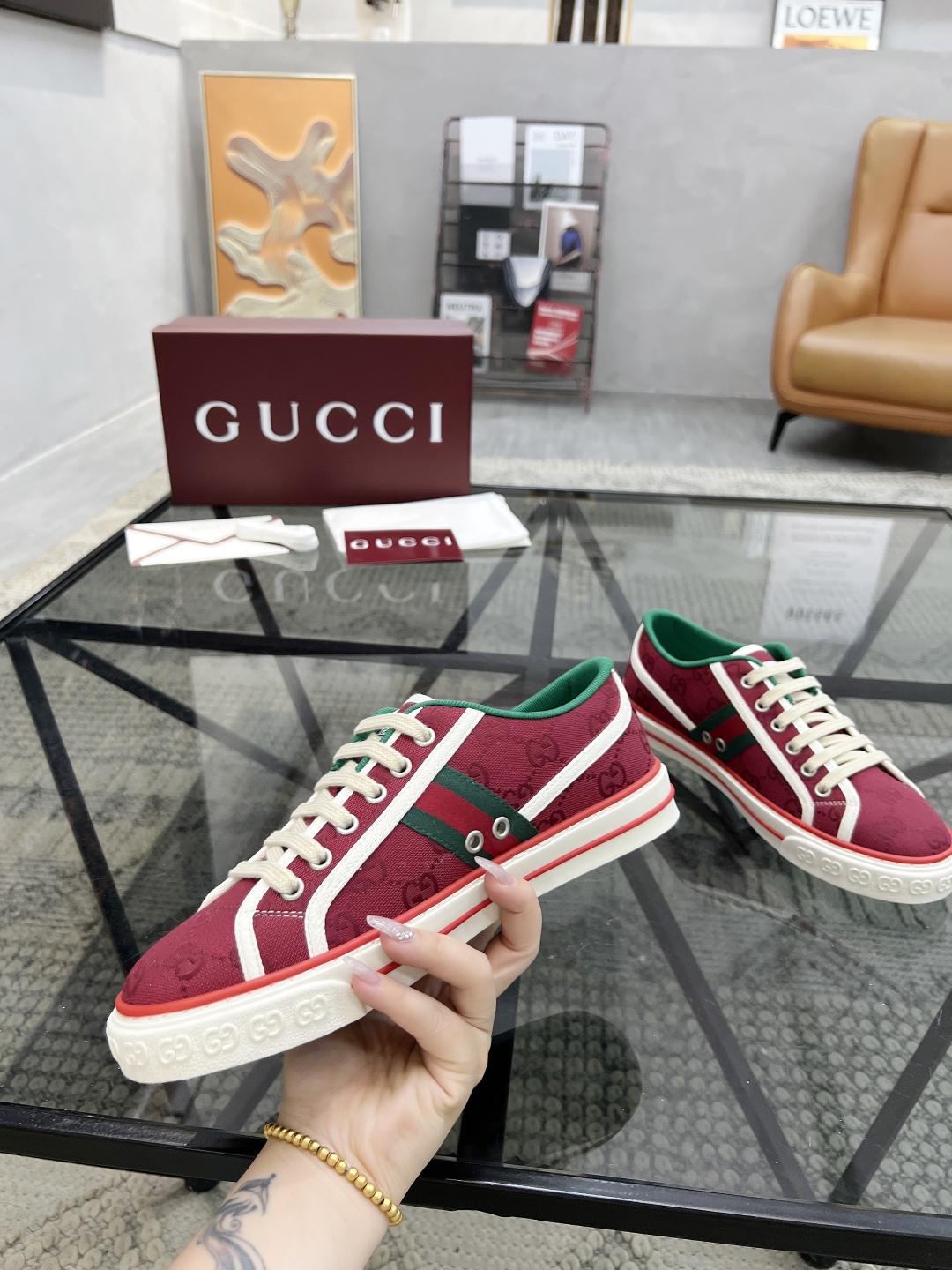  G 🔍顶级代购🇮🇹 古 炸街男神潮鞋专柜同步发售原厂配置，意大利进口进口标志布面料，高品质拼接复杂工艺