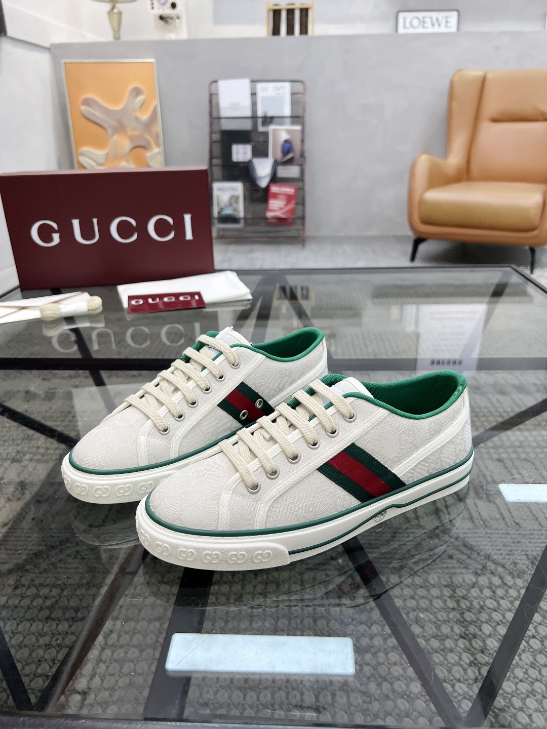  G 🔍顶级代购🇮🇹 古 炸街男神潮鞋专柜同步发售原厂配置，意大利进口进口标志布面料，高品质拼接复杂工艺