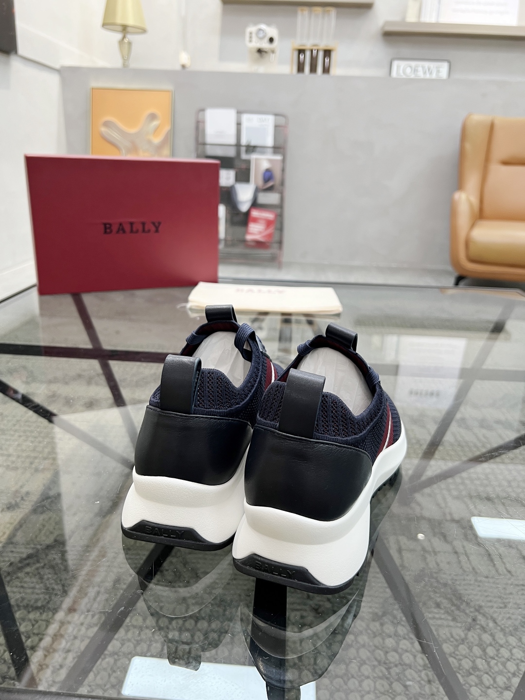  B 🔍顶级代购🇮🇹 巴 炸街男神新品运动鞋专柜同步发售原厂配置，意大利进口原版飞织面料，经典透气舒适，
