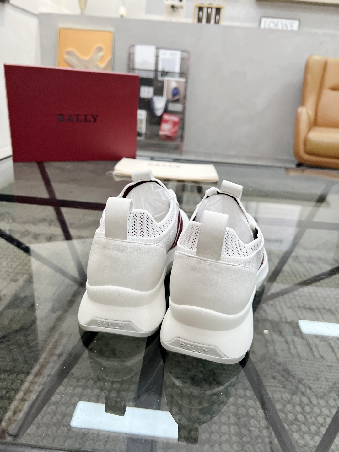  B 🔍顶级代购🇮🇹 巴 炸街男神新品运动鞋专柜同步发售原厂配置，意大利进口原版飞织面料，经典透气舒适，