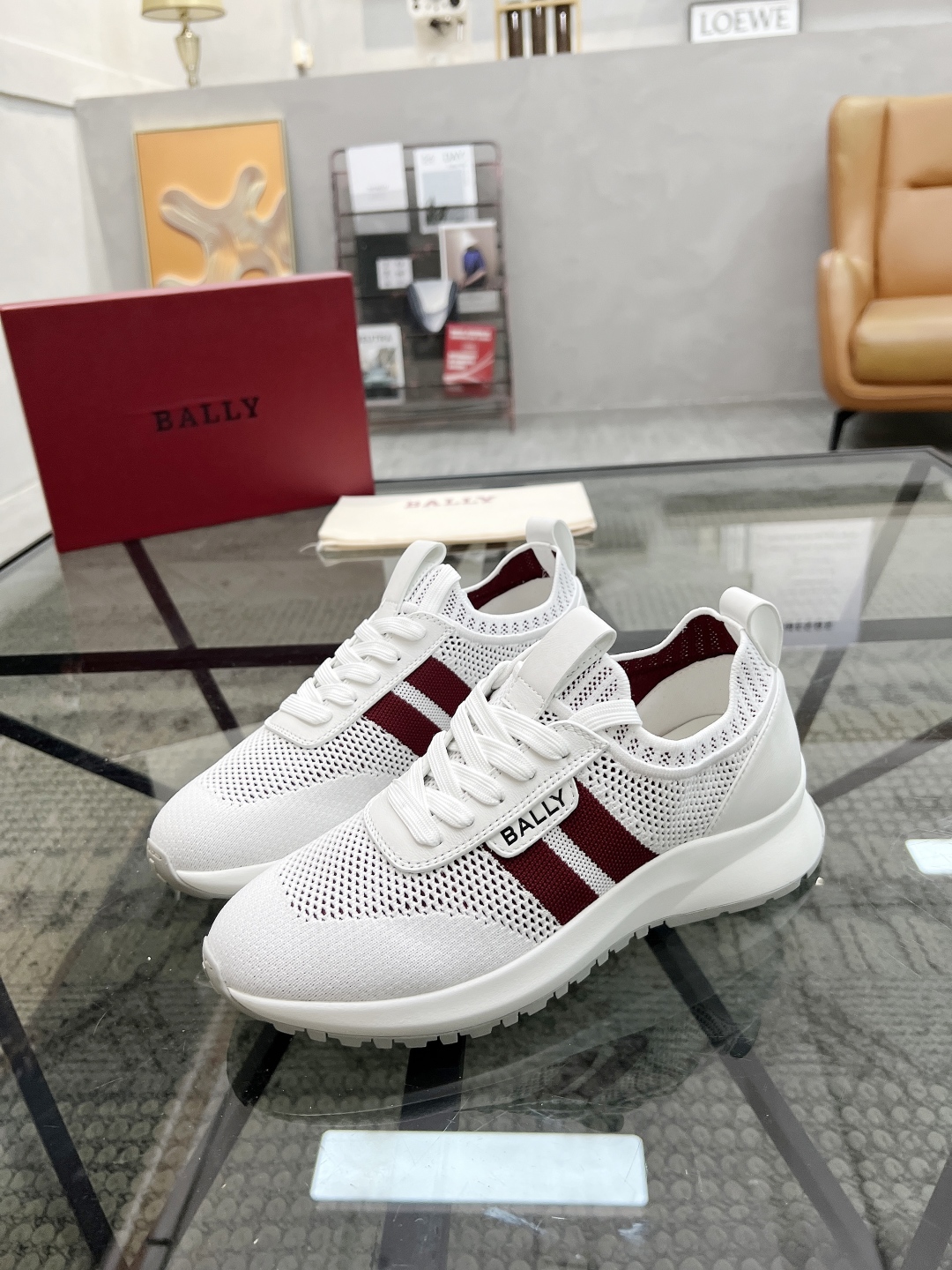 B 🔍顶级代购🇮🇹 巴 炸街男神新品运动鞋专柜同步发售原厂配置，意大利进口原版飞织面料，经典透气舒适，