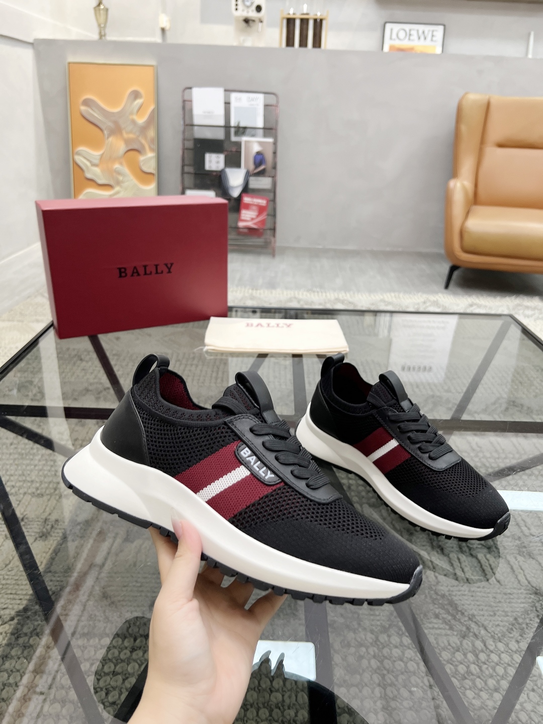  B 🔍顶级代购🇮🇹 巴 炸街男神新品运动鞋专柜同步发售原厂配置，意大利进口原版飞织面料，经典透气舒适，
