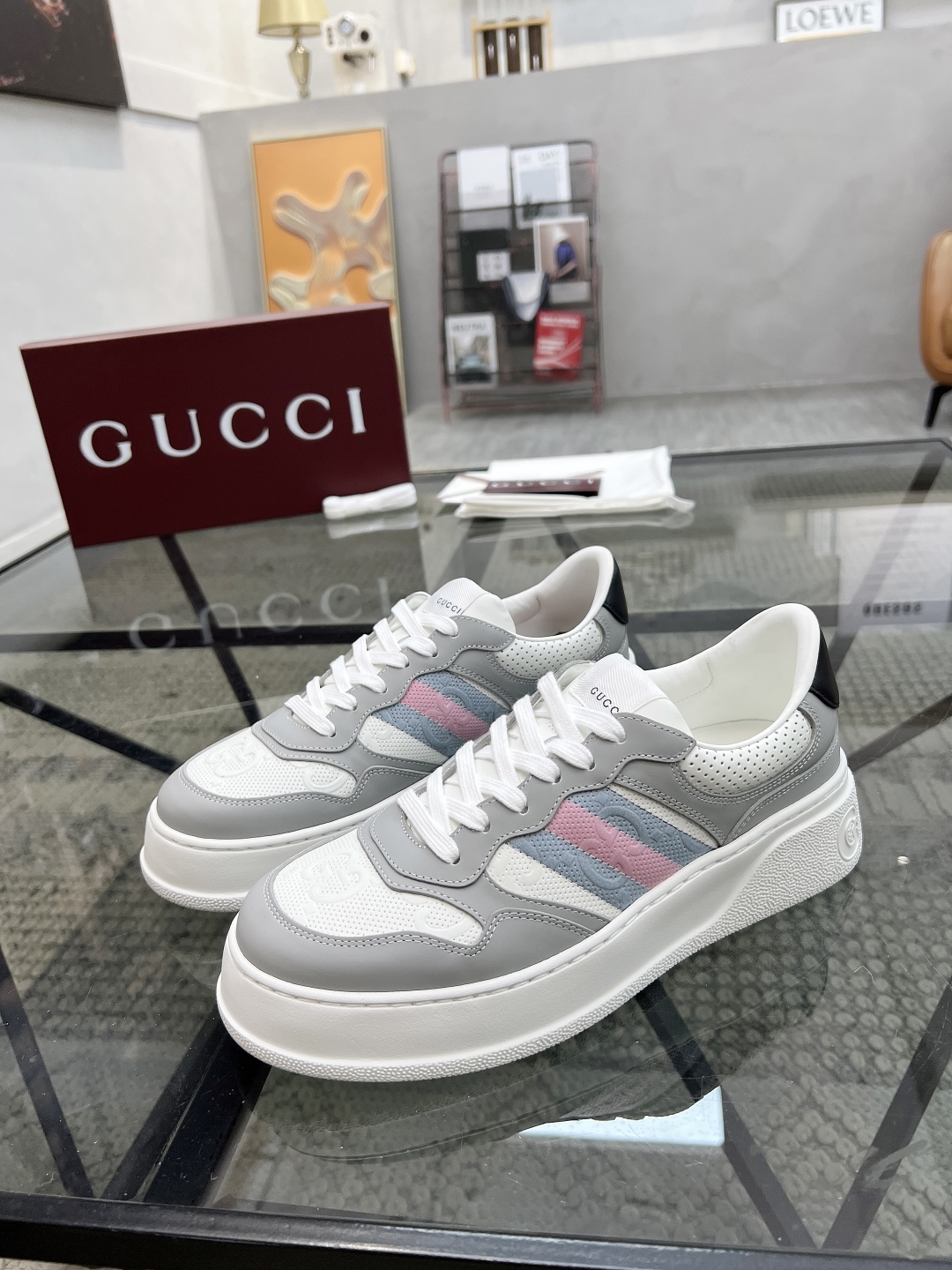  G 🔍顶级代购🇮🇹 古 炸街情侣款👫专柜同步发售 原厂配置，意大利进口进口牛皮面料，高品质印花拼接复杂