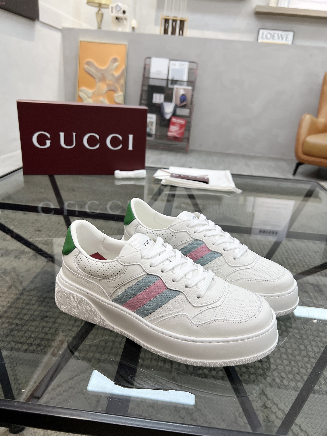  G 🔍顶级代购🇮🇹 古 炸街情侣款👫专柜同步发售 原厂配置，意大利进口进口牛皮面料，高品质印花拼接复杂