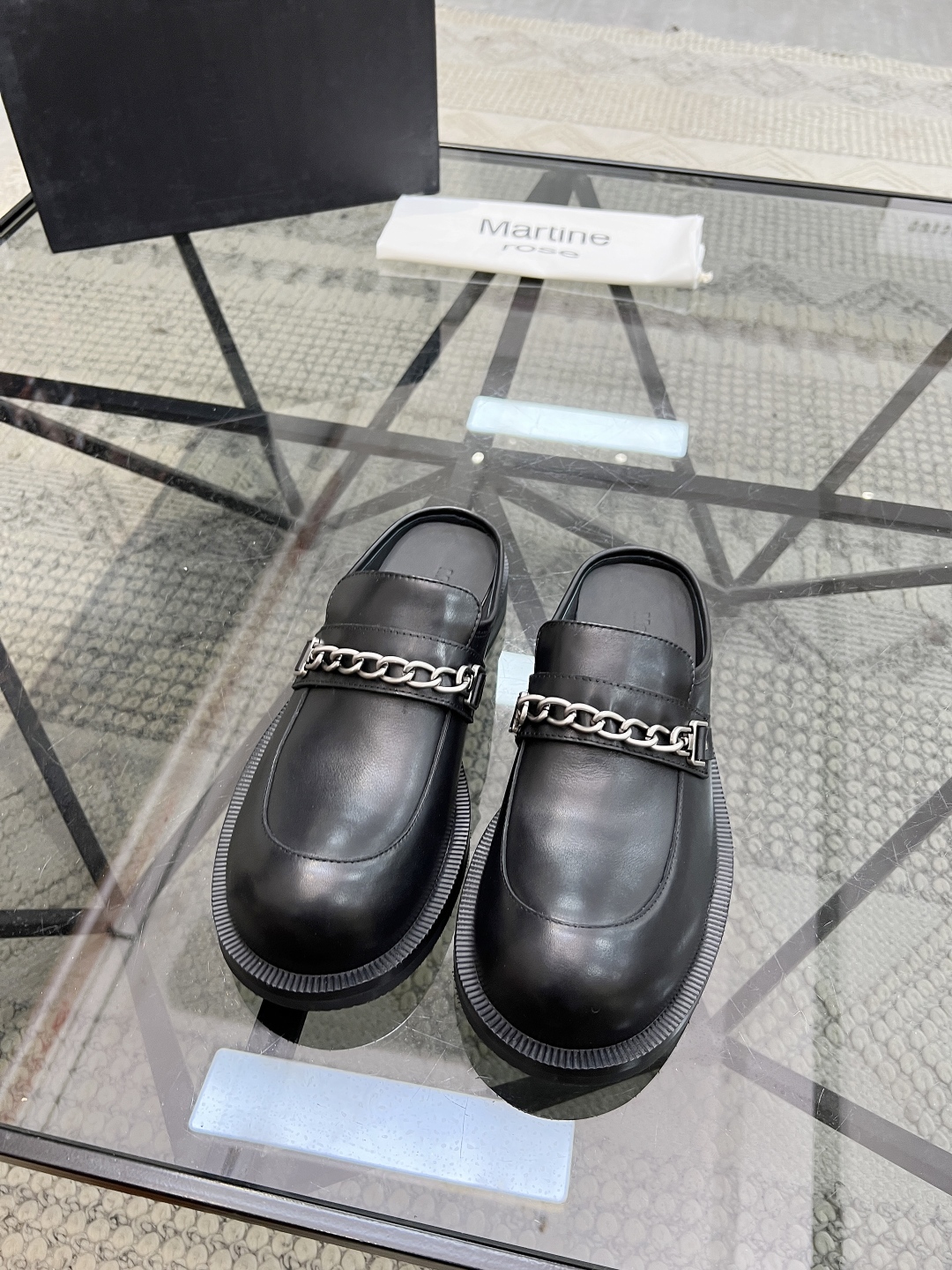  M 🔍顶级代购🇮🇹 玛汀 炸街男神厚底半拖皮鞋系列，专柜同步发售原厂配置，意大利进口牛皮面料，高品质精
