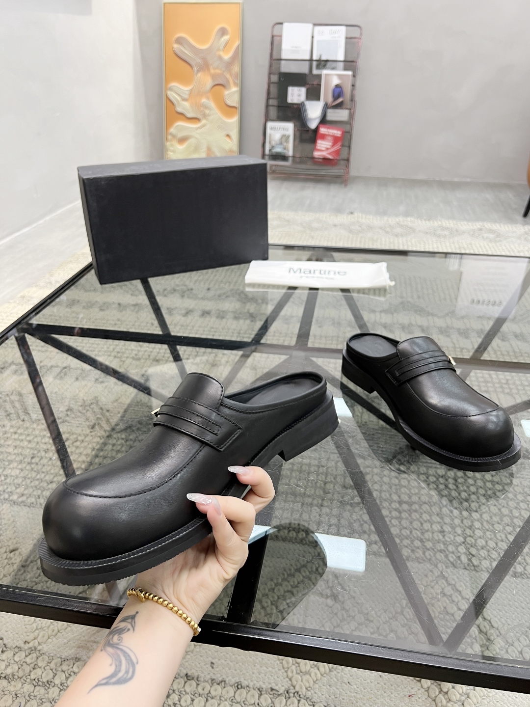  M 🔍顶级代购🇮🇹 玛汀 炸街男神厚底半拖皮鞋系列，专柜同步发售原厂配置，意大利进口牛皮面料，高品质精