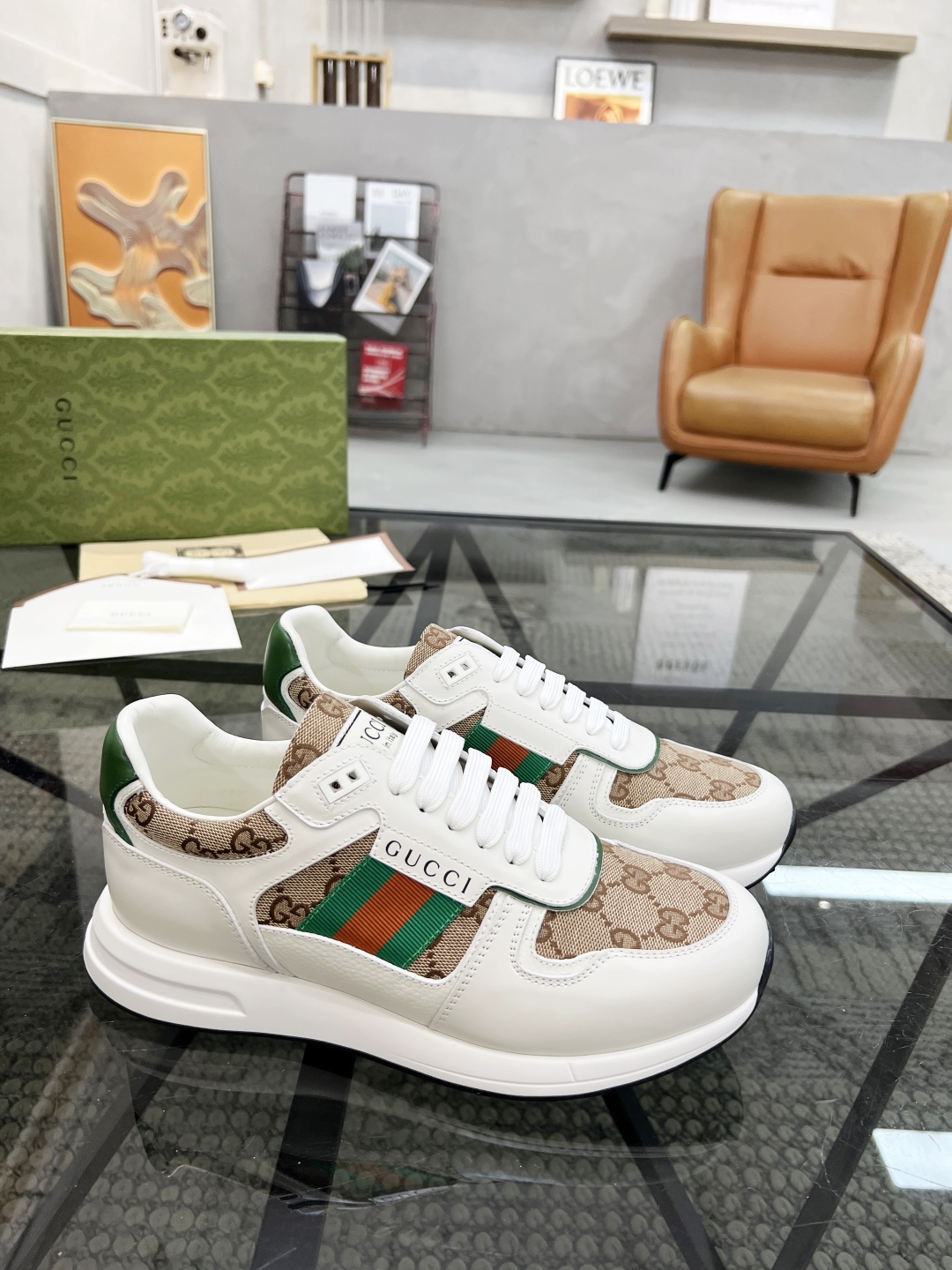  G 🔍顶级代购🇮🇹 古 炸街男神爆款超级完美官网新品，专柜同步发售原厂配置，意大利进口牛皮搭配G布面料