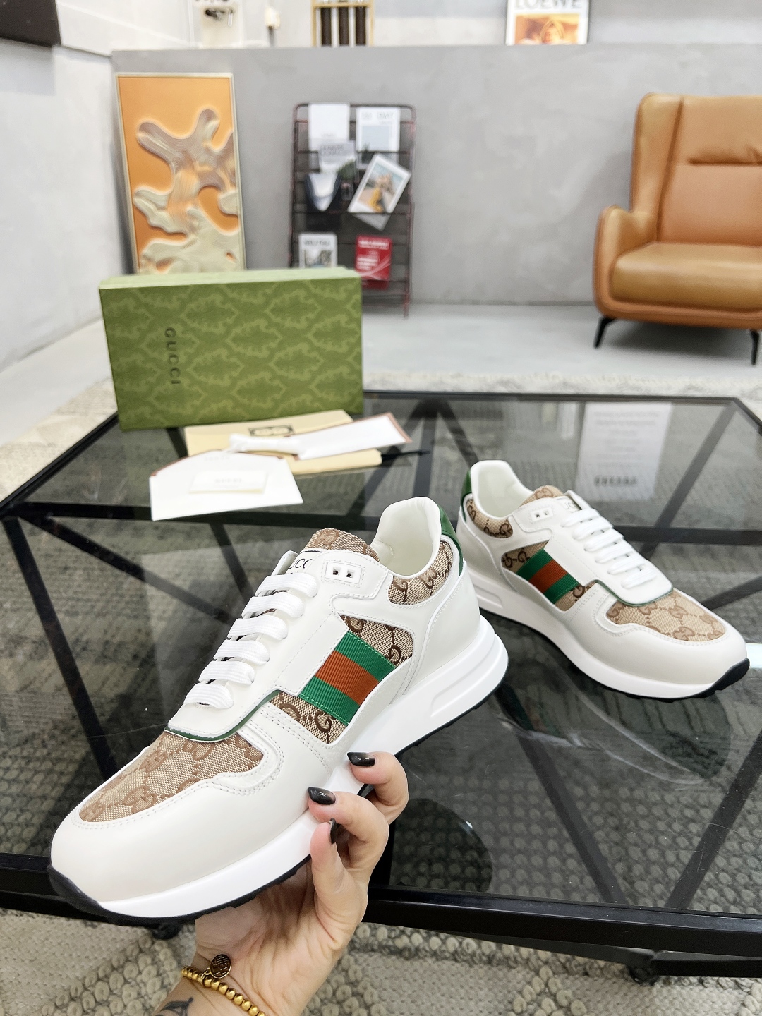  G 🔍顶级代购🇮🇹 古 炸街男神爆款超级完美官网新品，专柜同步发售原厂配置，意大利进口牛皮搭配G布面料