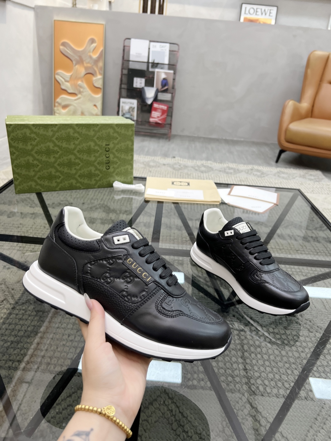  G 🔍顶级代购🇮🇹 古 炸街男神爆款超级完美官网新品，专柜同步发售原厂配置，意大利进口牛皮面料，高品质
