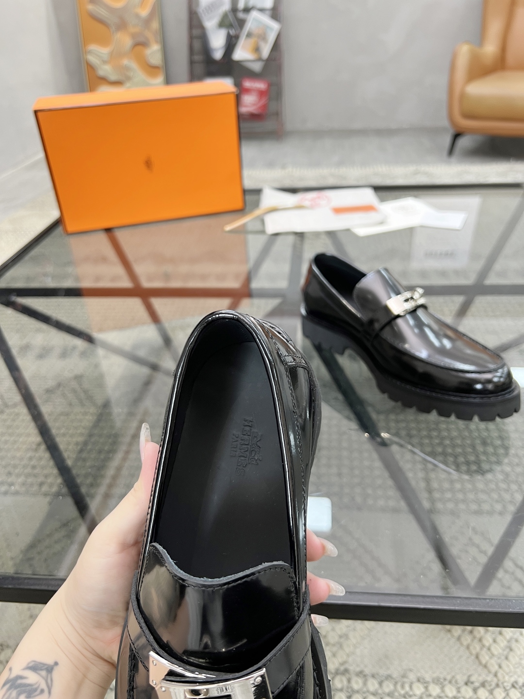  H 🔍顶级代购🇮🇹 爱 炸街男神厚底皮鞋新品来袭，专柜同步发售原厂配置，意大利进口原版牛皮面料，全进口