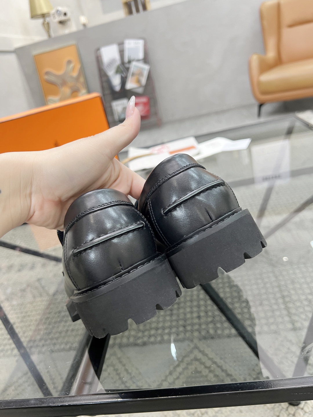  H 🔍顶级代购🇮🇹 爱 炸街男神厚底皮鞋新品来袭，专柜同步发售原厂配置，意大利进口原版牛皮面料，全进口