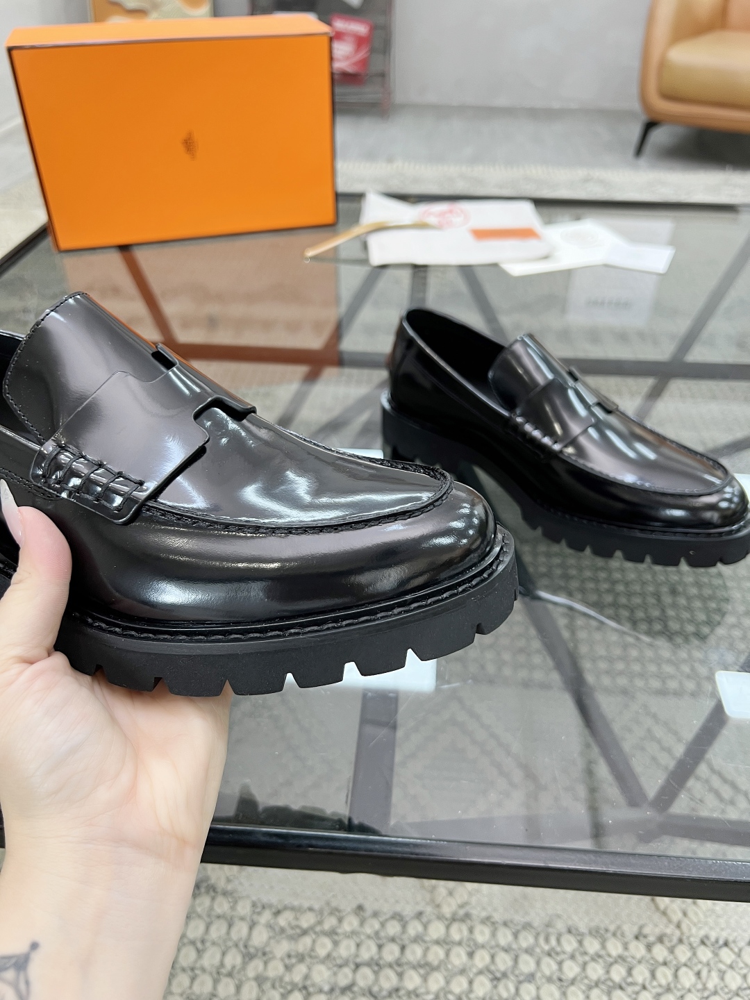  H 🔍顶级代购🇮🇹 爱 炸街男神厚底皮鞋新品来袭，专柜同步发售原厂配置，意大利进口原版牛皮面料，全进口