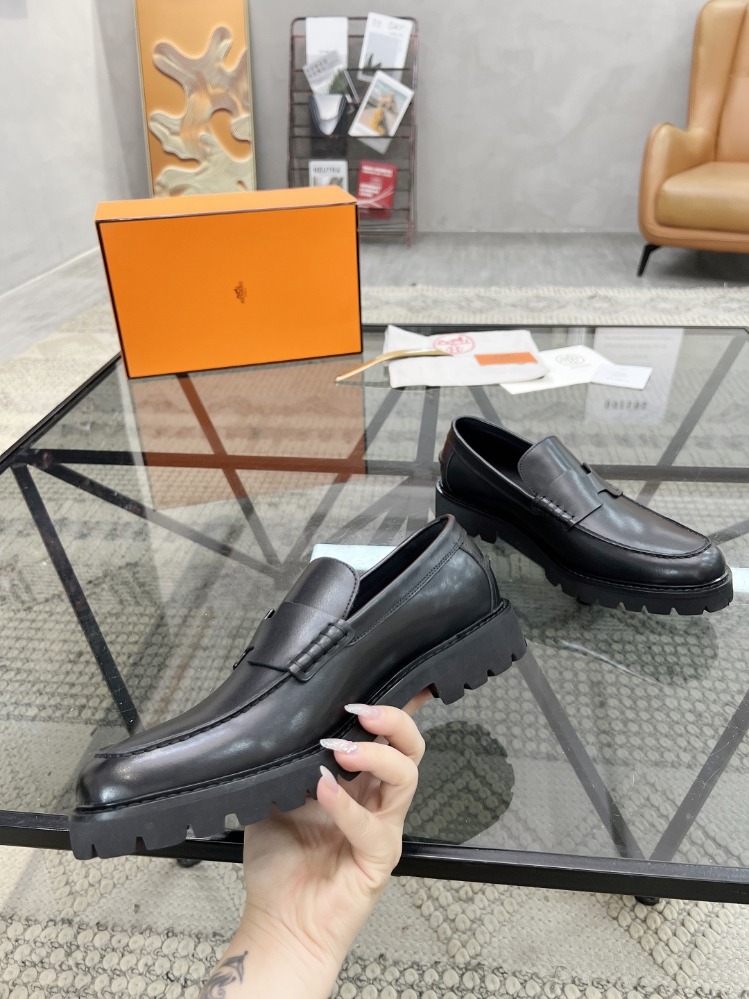  H 🔍顶级代购🇮🇹 爱 炸街男神厚底皮鞋新品来袭，专柜同步发售原厂配置，意大利进口原版牛皮面料，全进口