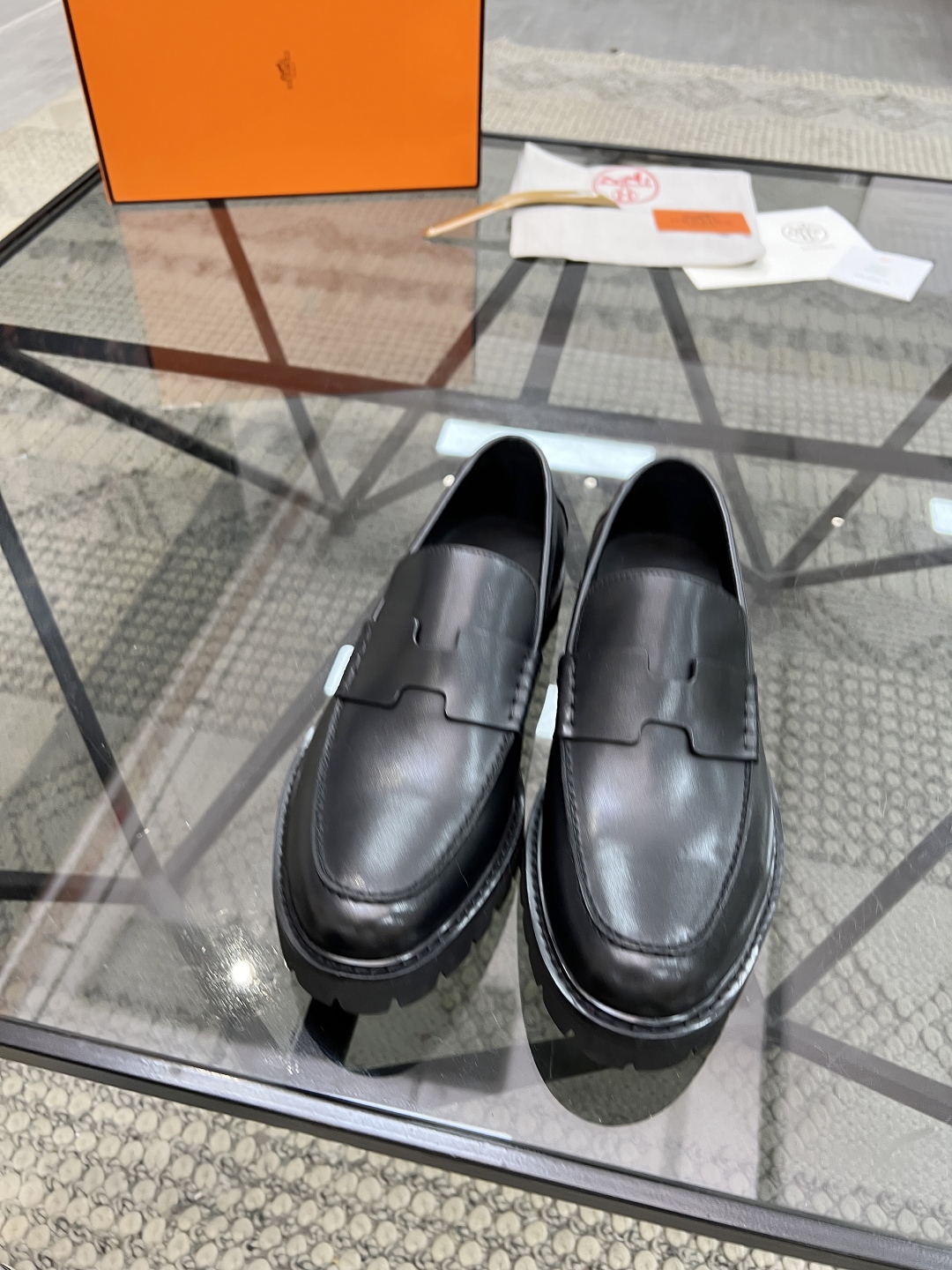  H 🔍顶级代购🇮🇹 爱 炸街男神厚底皮鞋新品来袭，专柜同步发售原厂配置，意大利进口原版牛皮面料，全进口