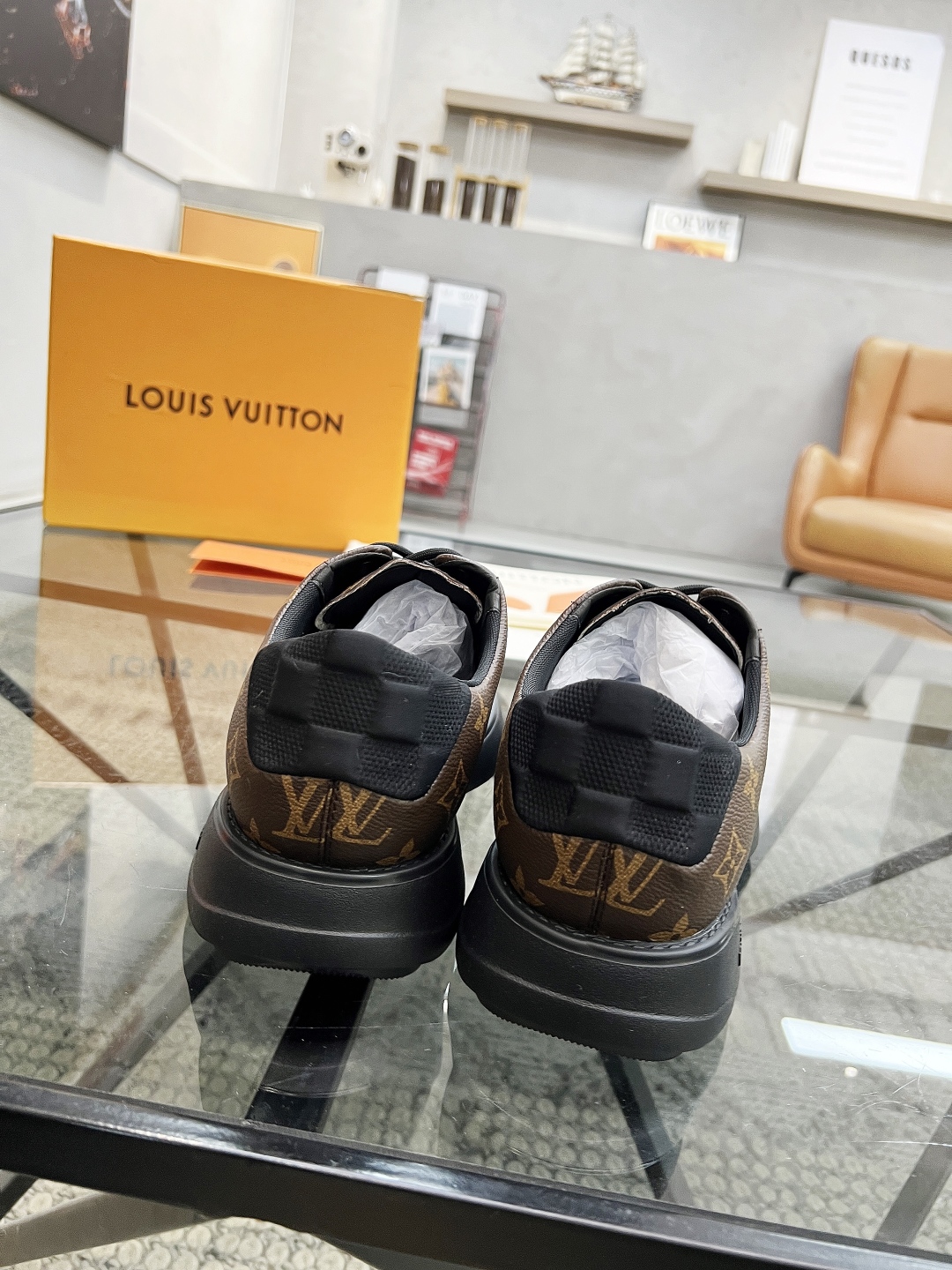  L 🔍顶级代购🇮🇹 路 炸街男神增高皮鞋新品来袭专柜同步发售原厂配置，意大利进口印花皮面料，高品质拼接
