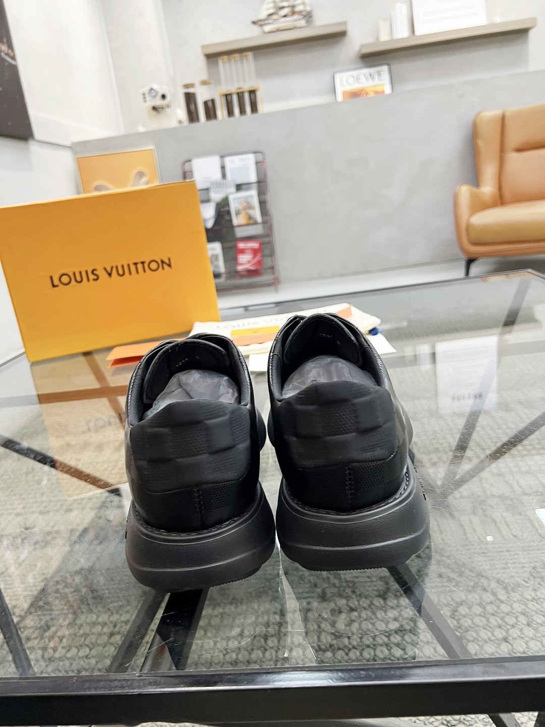  L 🔍顶级代购🇮🇹 路 炸街男神增高皮鞋新品来袭专柜同步发售原厂配置，意大利进口牛皮面料，高品质拼接工