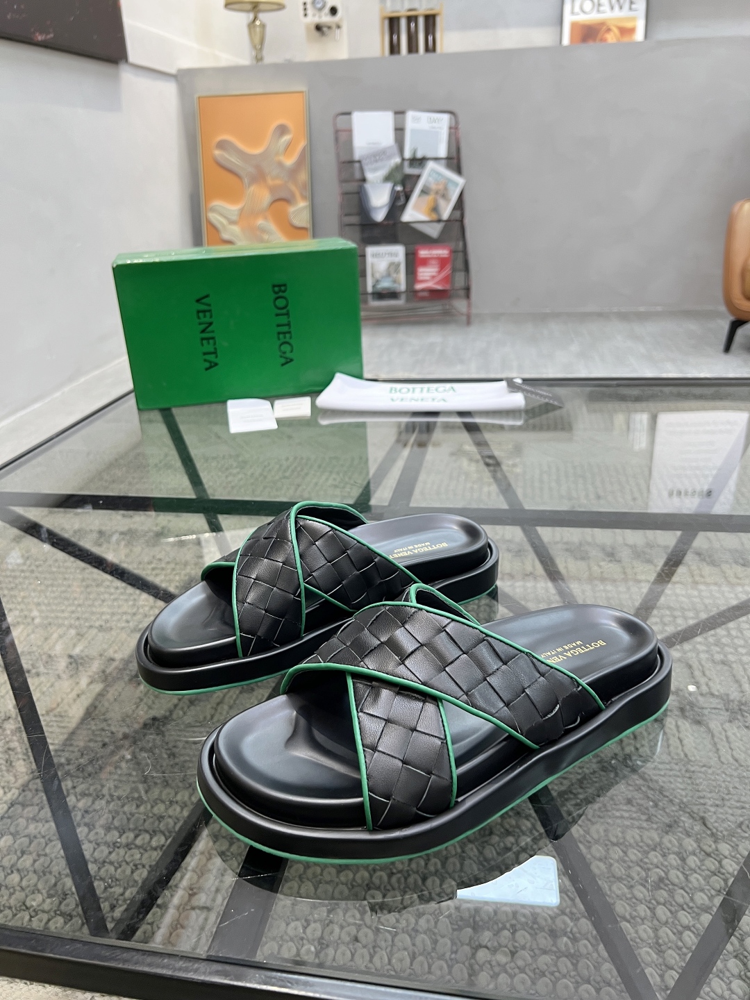  D 🔍顶级代购🇮🇹 碟 炸街男神春夏拖鞋新品专柜同步，鞋面意大利进口编织牛皮面料，高品质拼接工艺，鞋底