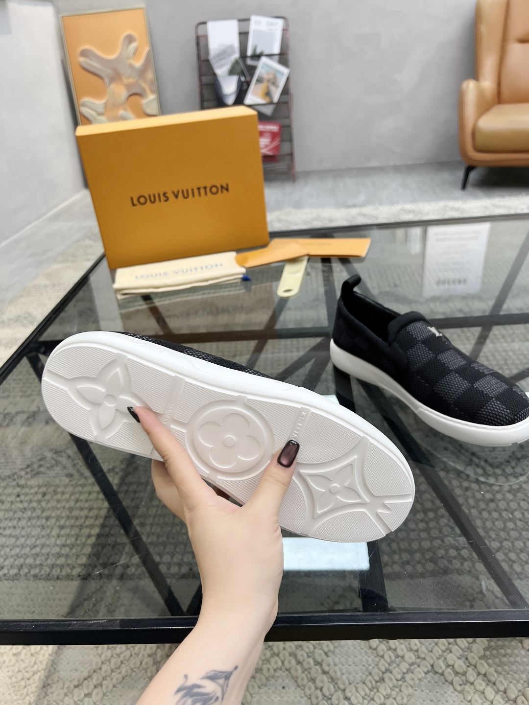  L 🔍顶级代购🇮🇹 路 炸街男神套脚新品专柜同步原厂配置，意大利进口定制飞织面料，高品质拼接工艺全鞋配