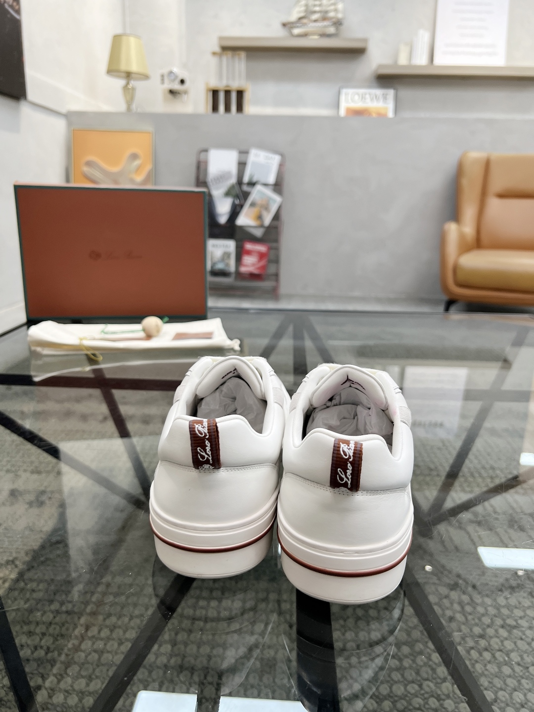  L 🔍顶级代购🇮🇹 LP 炸街男神爆款休闲板鞋专柜新品同步，鞋面意大利进口牛皮面料，高品质拼接工艺经典