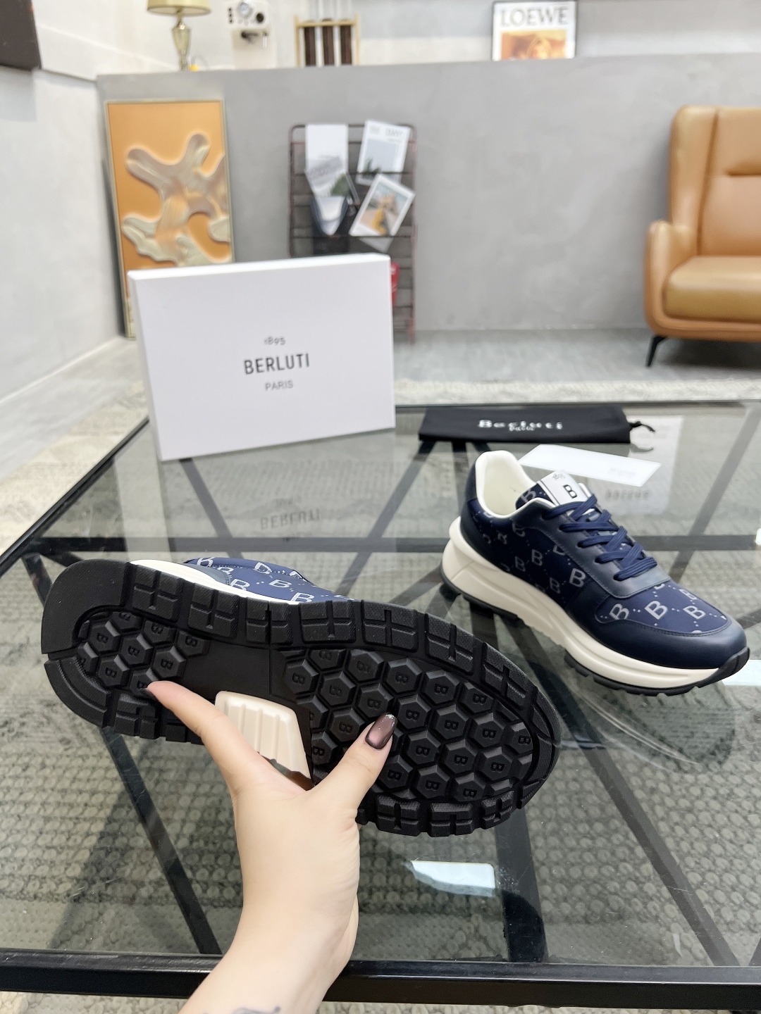  B 🔍顶级代购🇮🇹 布鲁 炸街男神运动鞋新品来袭 专柜同步发售原厂配置，意大利进口原版牛皮搭配印花布面