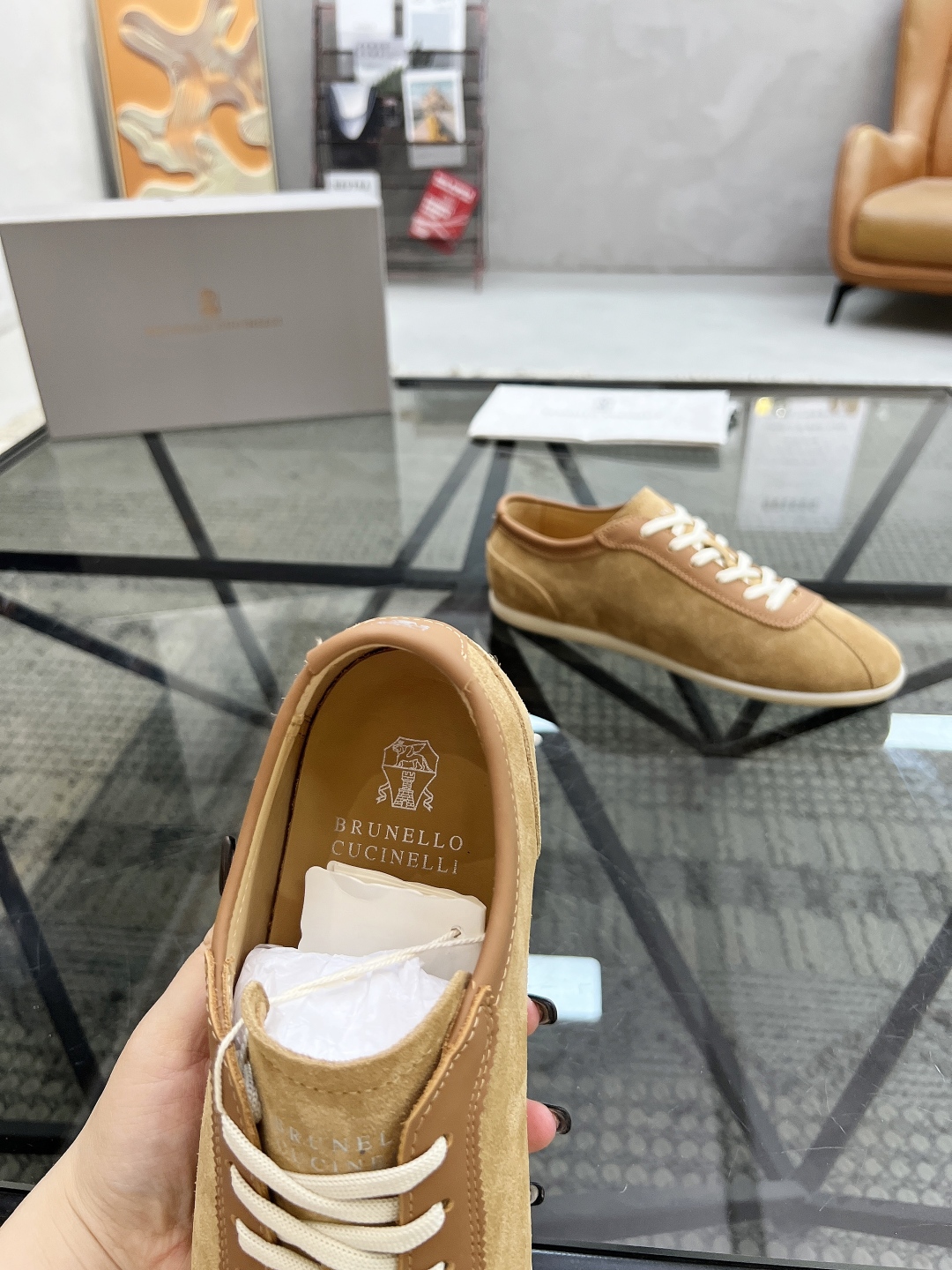  B 🔍顶级代购🇮🇹 BC 炸街男神新品来袭，超人气爆款专柜新款，原厂配置意大利进口牛皮面料，高品质复杂