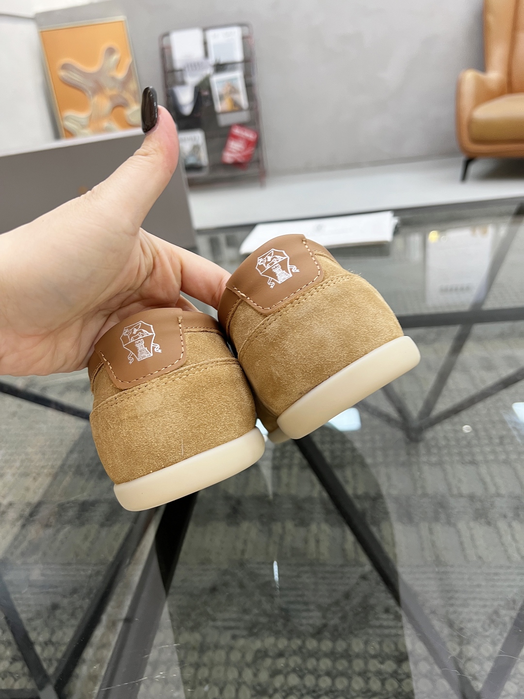 B 🔍顶级代购🇮🇹 BC 炸街男神新品来袭，超人气爆款专柜新款，原厂配置意大利进口牛皮面料，高品质复杂