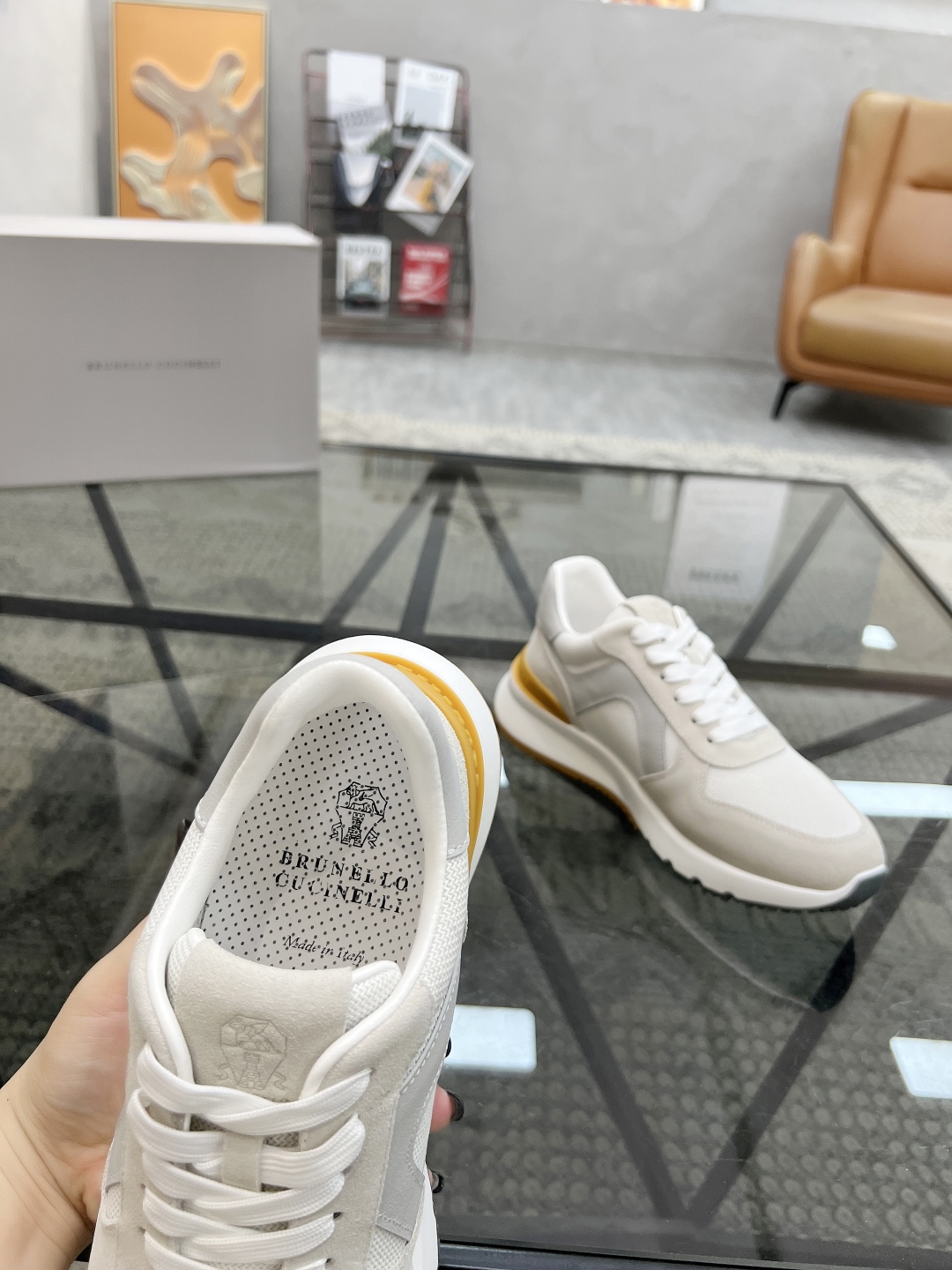  B 🔍顶级代购🇮🇹 BC 炸街男神新品来袭，超人气爆款专柜新款，原厂配置意大利进口牛皮搭配网布面料，高