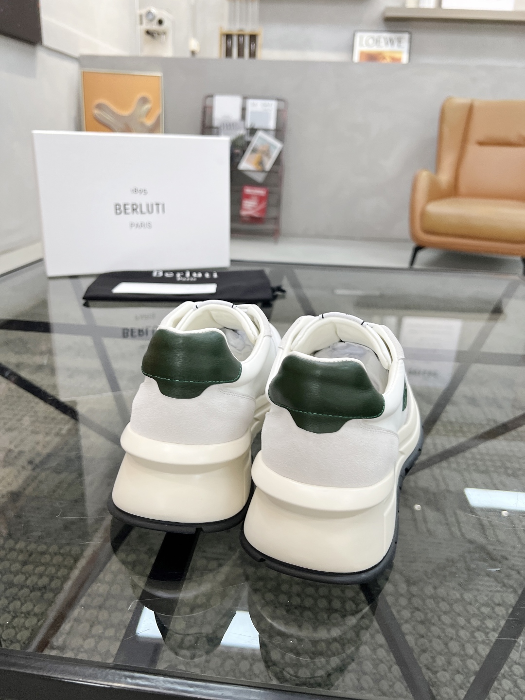  B 🔍顶级代购🇮🇹 布鲁 炸街男神运动鞋新品来袭 专柜同步发售原厂配置，意大利进口原版牛皮搭配帆布面料