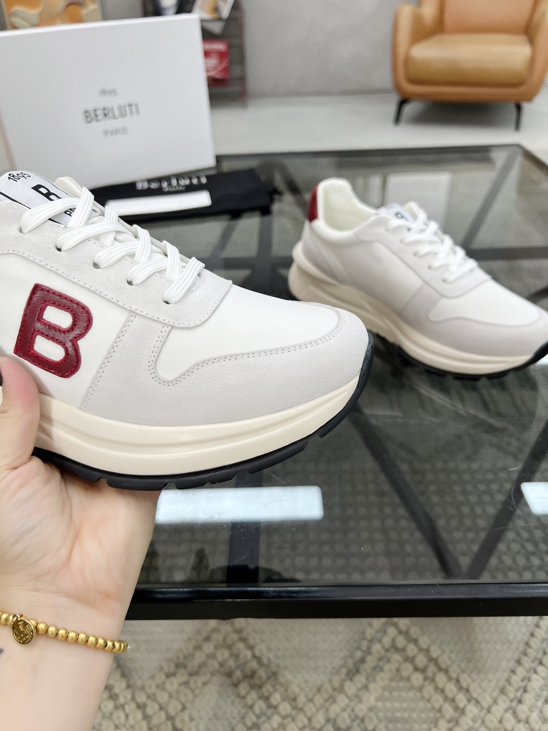  B 🔍顶级代购🇮🇹 布鲁 炸街男神运动鞋新品来袭 专柜同步发售原厂配置，意大利进口原版牛皮搭配帆布面料