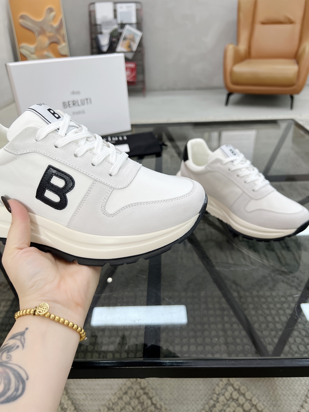  B 🔍顶级代购🇮🇹 布鲁 炸街男神运动鞋新品来袭 专柜同步发售原厂配置，意大利进口原版牛皮搭配帆布面料