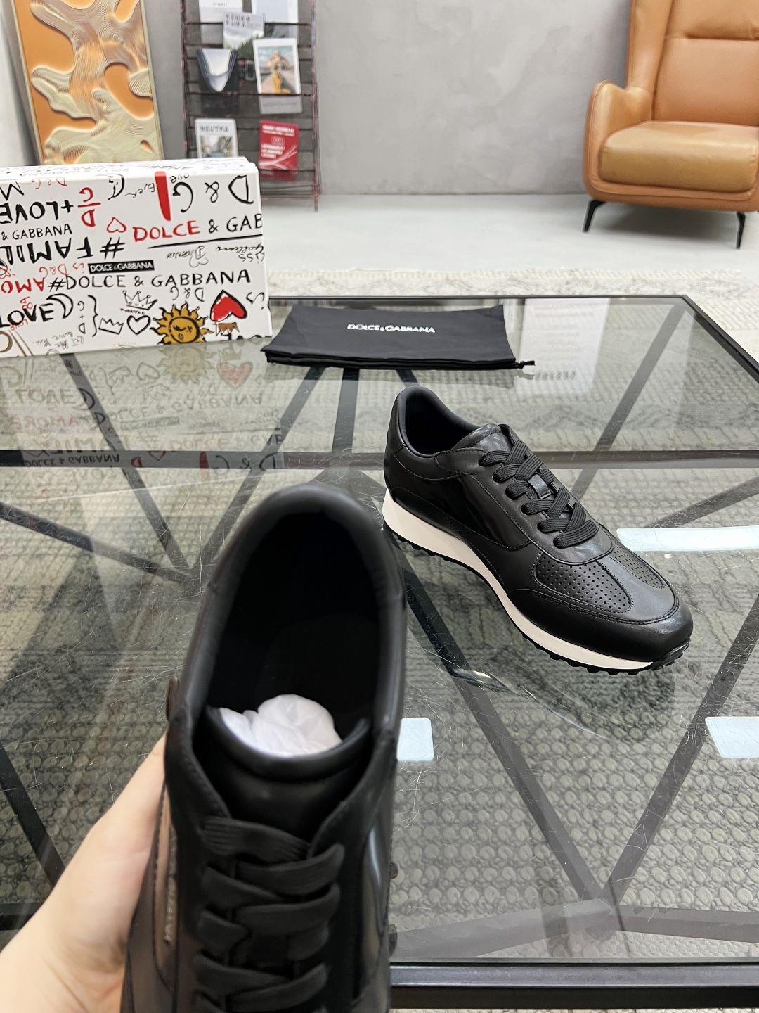  D 🔍顶级代购🇮🇹 杜 炸街男神休闲运动鞋爆款专柜新品同步，鞋面意大利进口牛皮面料，经典大方版面男士气