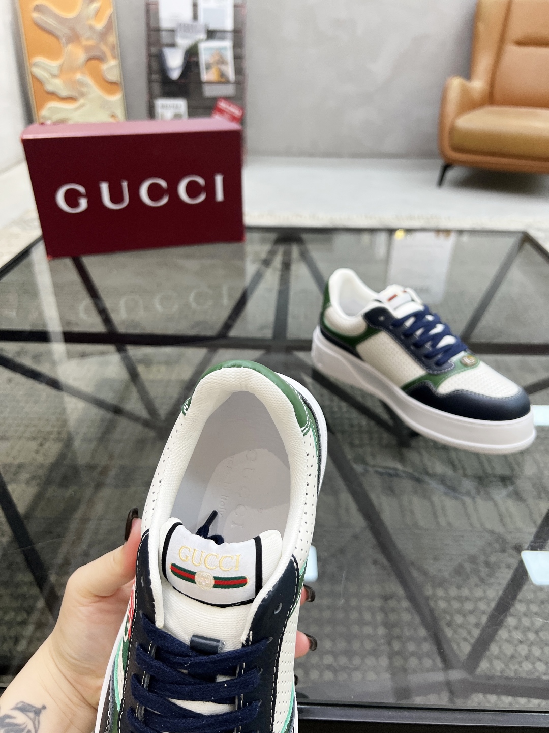  G 🔍顶级代购🇮🇹 古 炸街男神运动新品专柜同步发售原厂配置，意大利进口进口牛皮面料，柔软舒适网布内里
