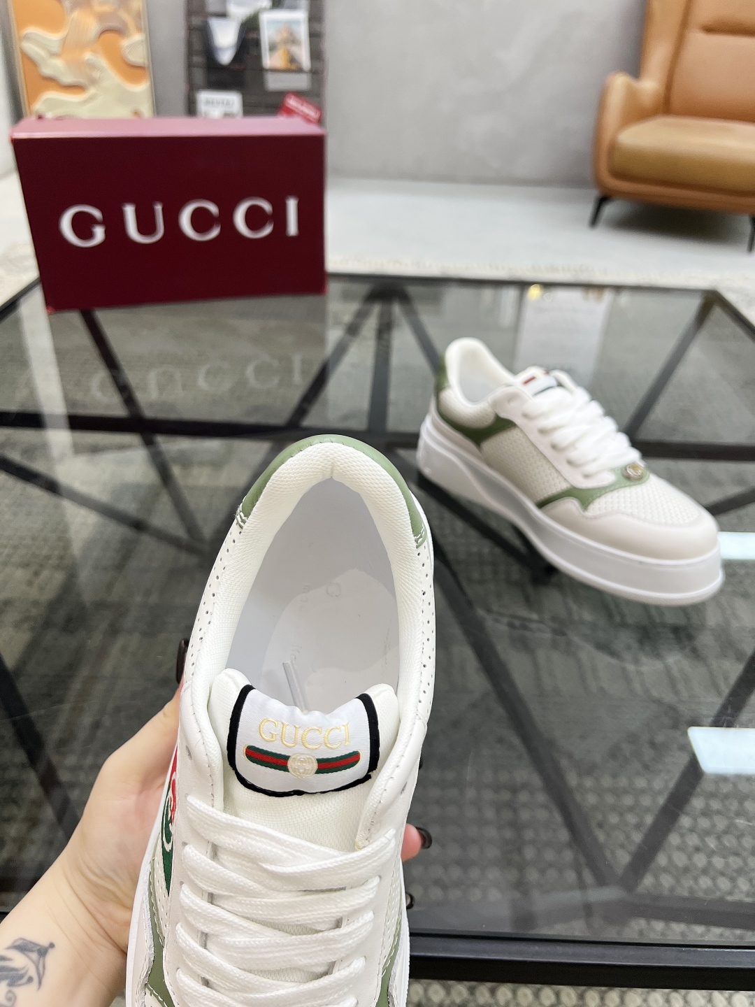  G 🔍顶级代购🇮🇹 古 炸街男神运动新品专柜同步发售原厂配置，意大利进口进口牛皮面料，柔软舒适网布内里