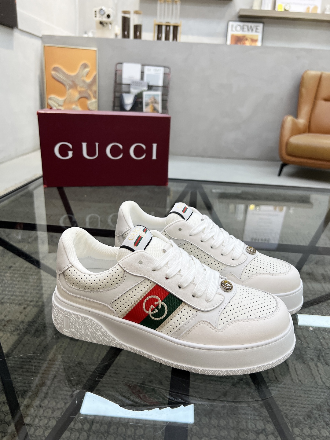  G 🔍顶级代购🇮🇹 古 炸街男神运动新品专柜同步发售原厂配置，意大利进口进口牛皮面料，柔软舒适网布内里
