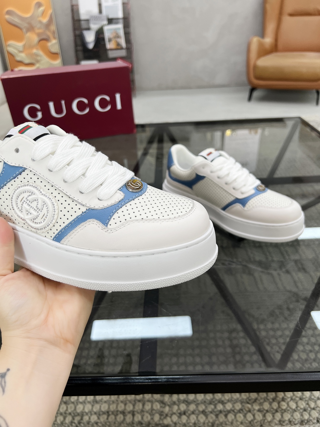  G 🔍顶级代购🇮🇹 古 炸街男神运动新品专柜同步发售原厂配置，意大利进口进口牛皮面料，柔软舒适网布内里