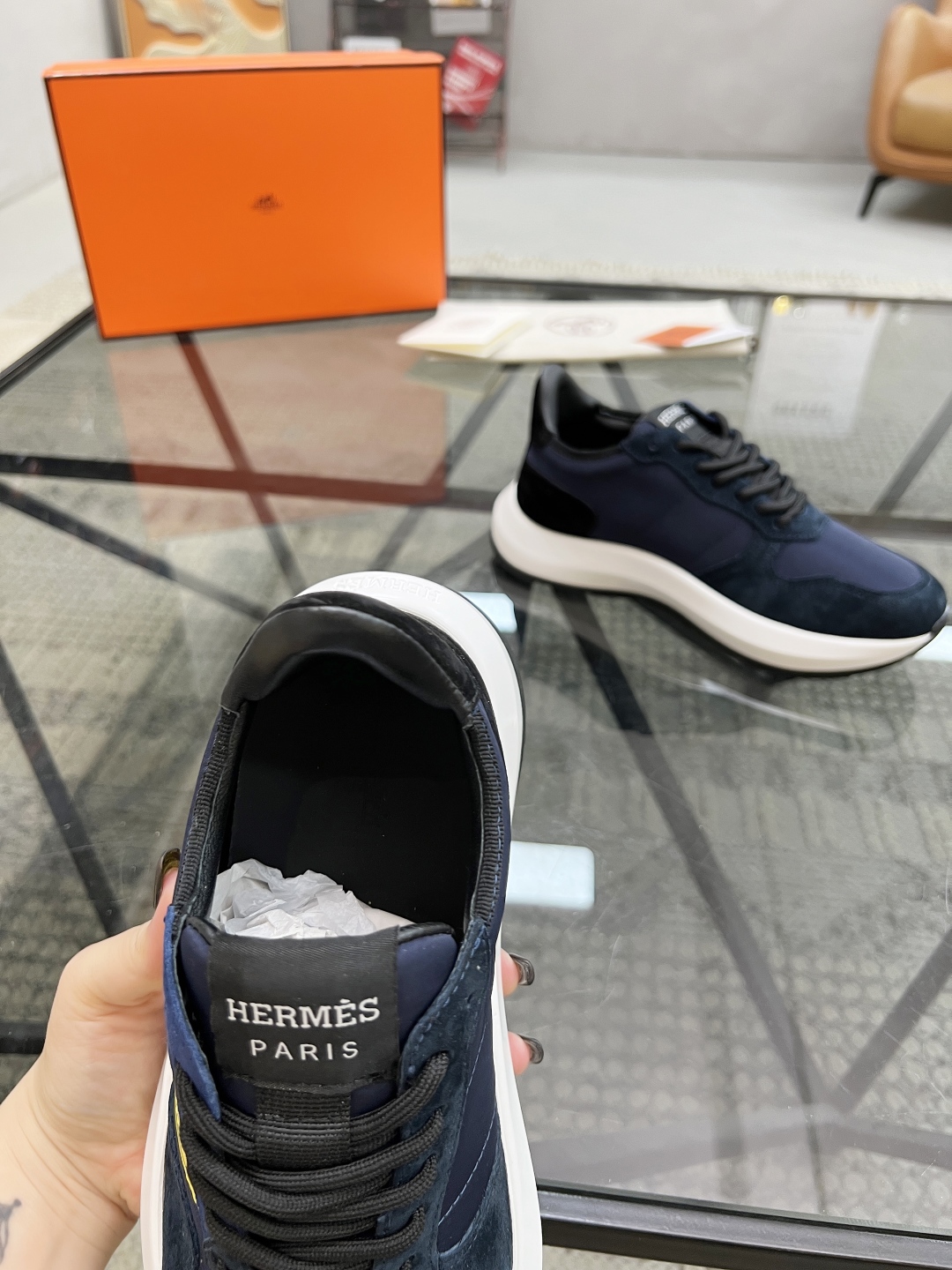  H 🔍顶级代购🇮🇹 爱 炸街男神新品来袭，超人气爆款专柜新款，原厂配置意大利进口牛皮搭配帆布面料，高品