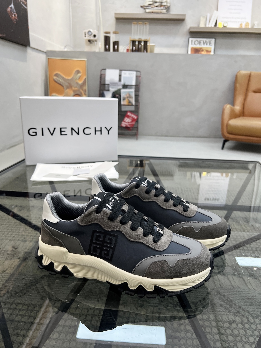 Givenchy Men's City Sport Sneakers in Leather and Canvas - Size 39-44 3 cmp i1746689562888 9160 0 1