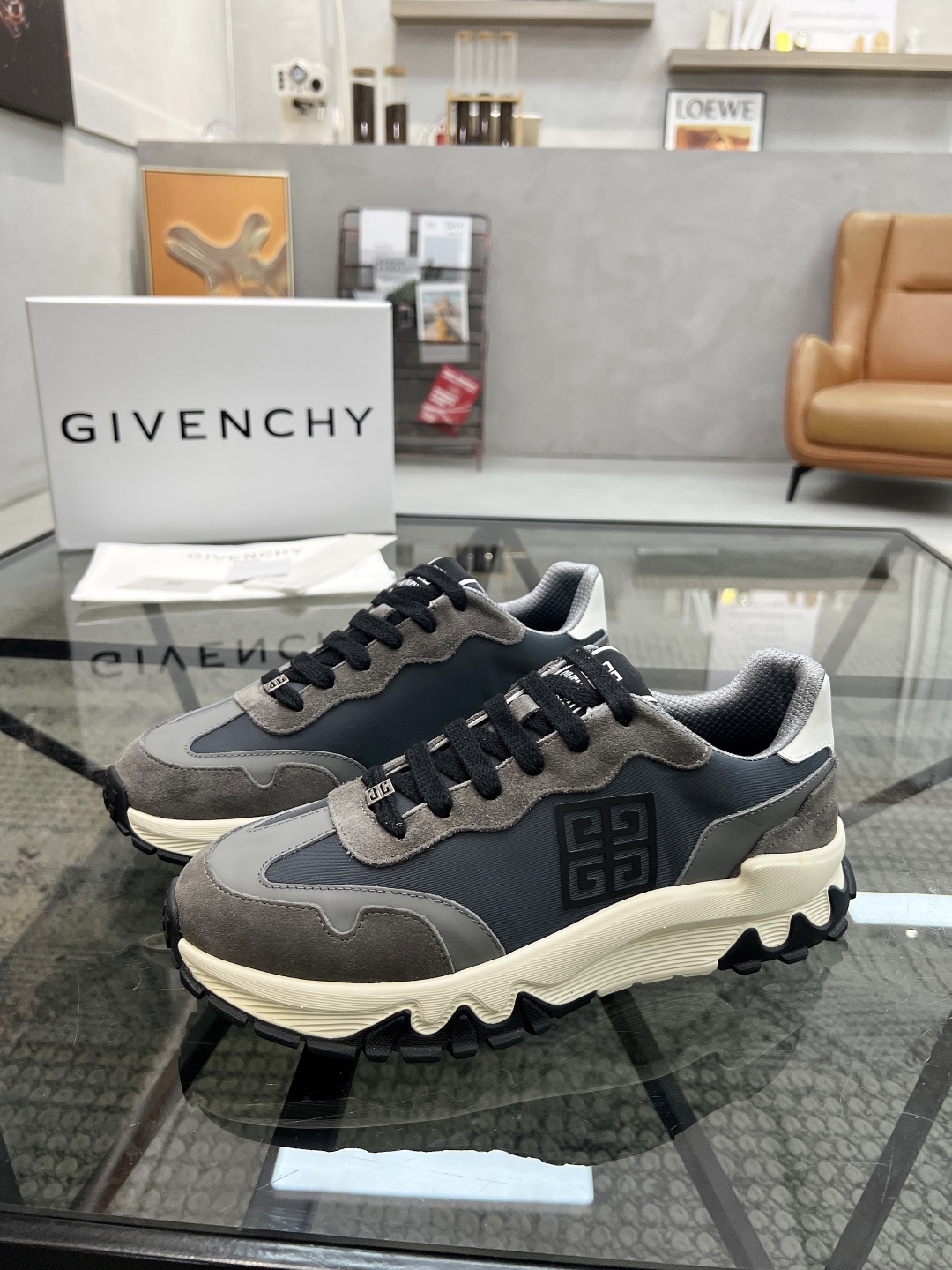 Givenchy Men's City Sport Sneakers in Leather and Canvas - Size 39-44 1 Givenchy Men's City Sport Sneakers in Leather and Canvas - Size 39-44