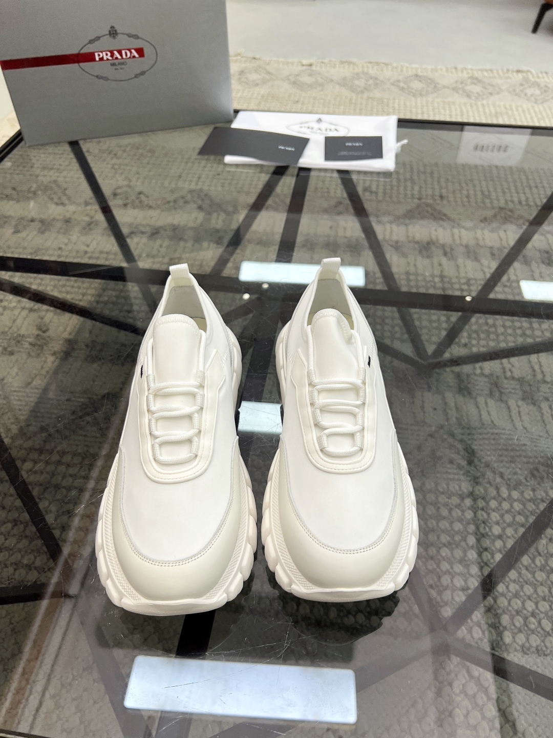 P 🔍顶级代购🇮🇹 普 炸街男神新品专柜同步原厂配置，意大利进口牛皮搭配帆布面料，全鞋配件私模打造，潮