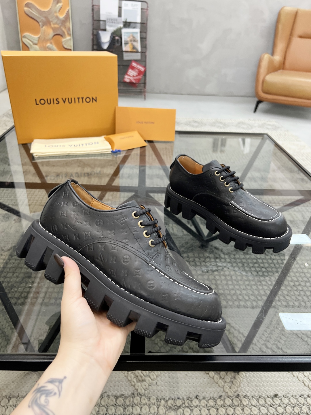 Louis Vuitton Men's Black Leather Casual Shoes with Embossed Detailing 6 cmp i1746690669088 2538 0 4