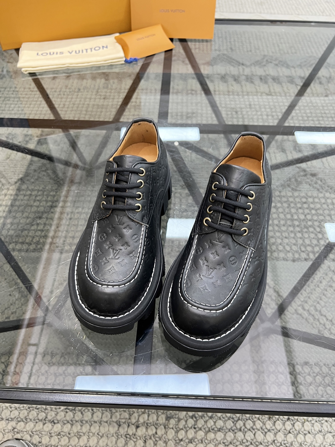 Louis Vuitton Men's Black Leather Casual Shoes with Embossed Detailing 4 cmp i1746690669150 9028 0 2