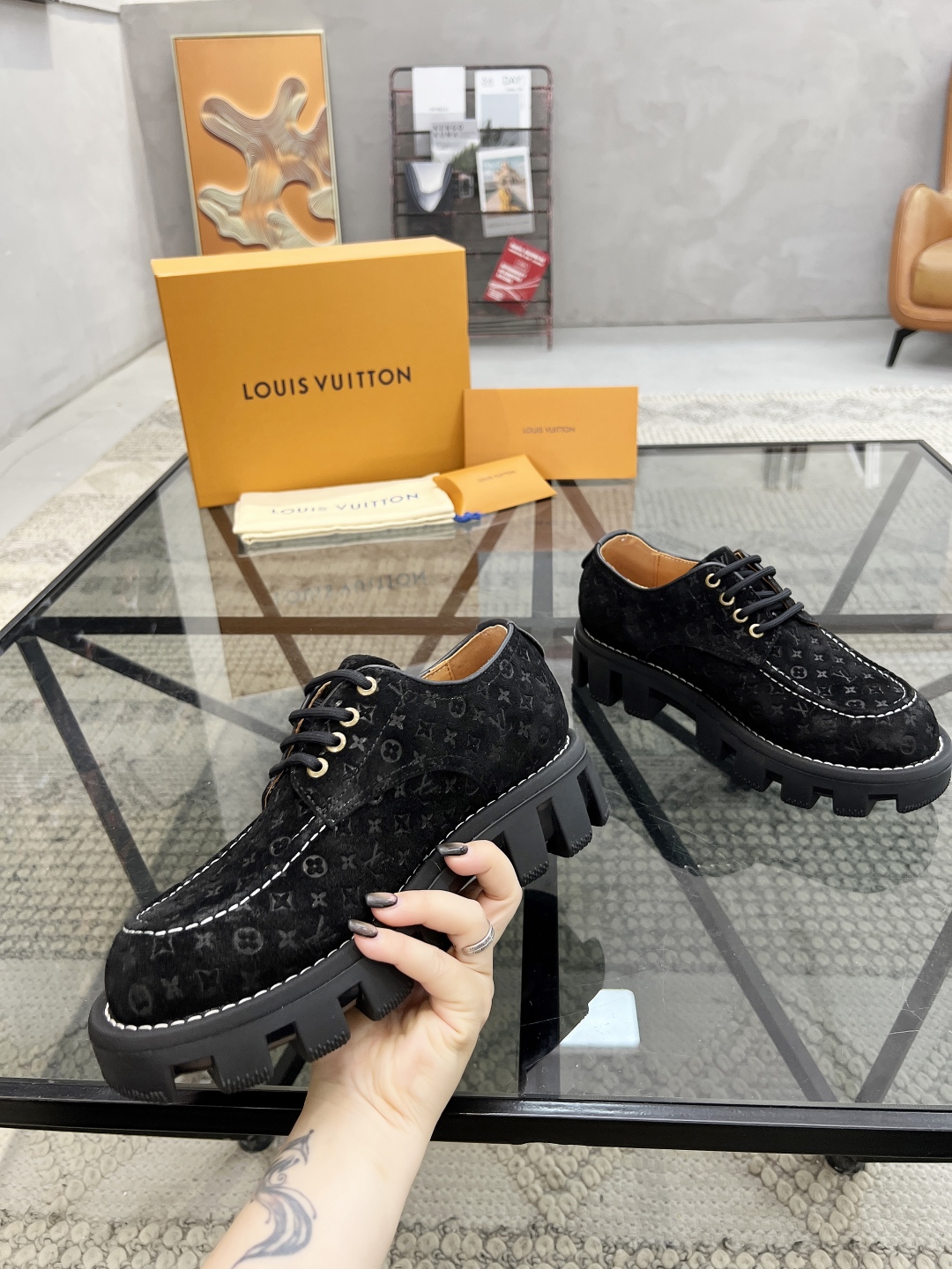 Louis Vuitton Men's Black Leather Oxford Sneakers, Size 39-44 6 cmp i1746690811684 1402 0 8