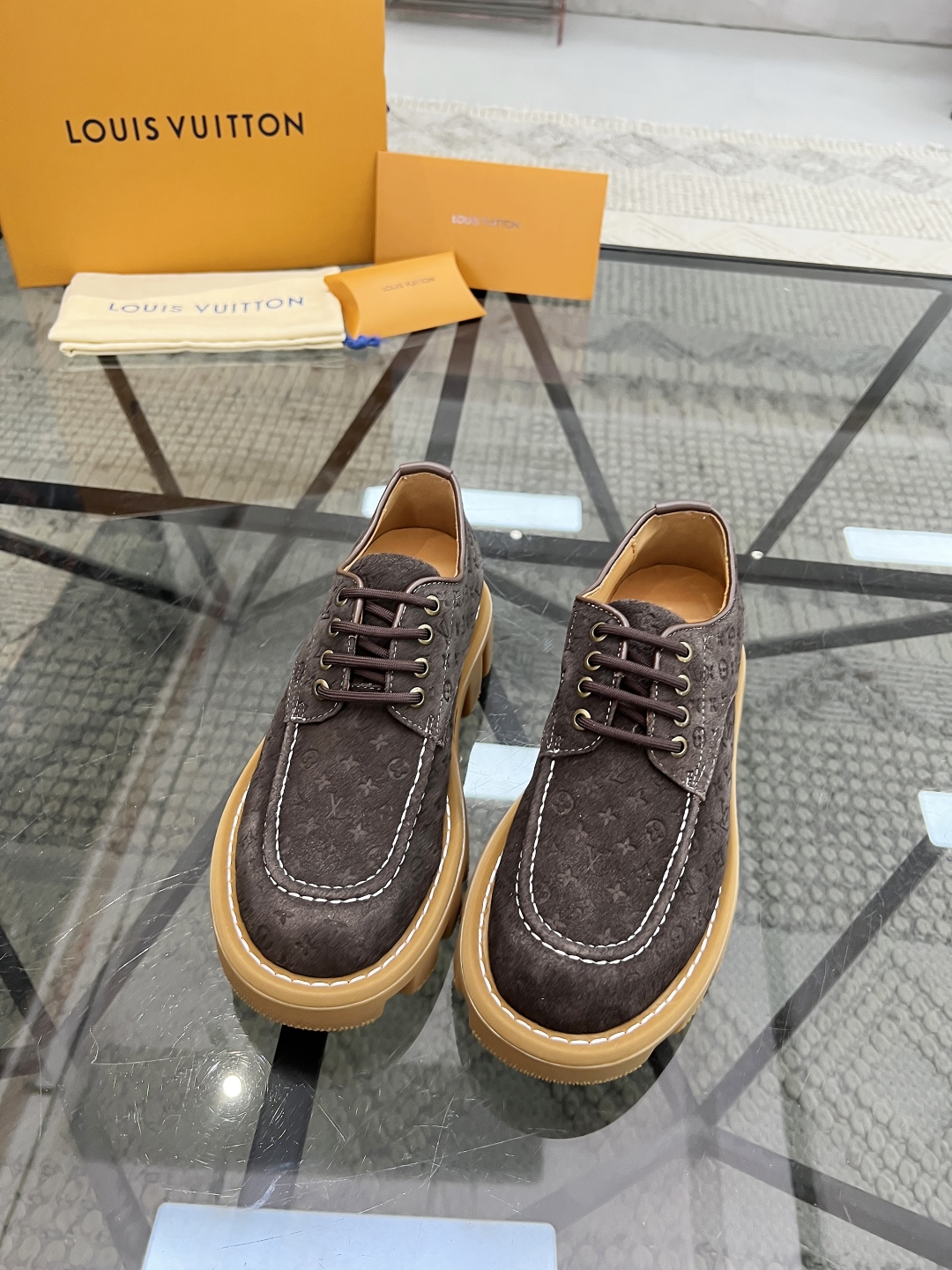 Louis Vuitton Men's Casual Leather Oxford Shoes - Brown, Sizes 39-44 4 cmp i1746690845480 2924 0 2