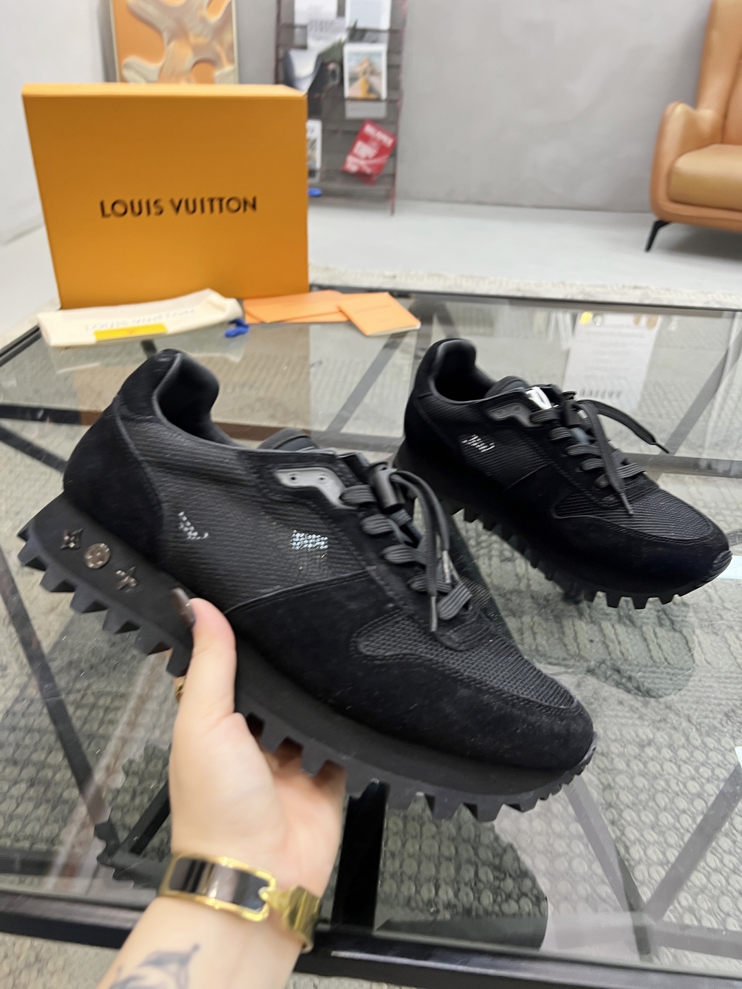 Louis Vuitton Men's Black Leather and Fabric Casual Sneakers 5 cmp i1746691490305 8415 0 3
